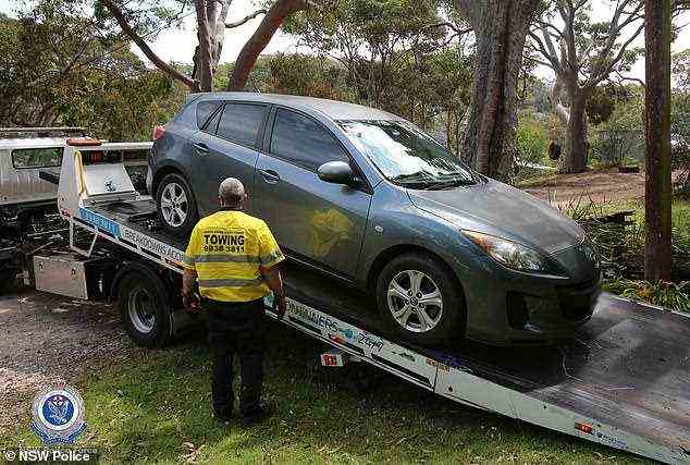 Die Polizei hat einen Mazda (im Bild) beschlagnahmt, der William Tyrrells Pflegegroßmutter gehört, die Anfang des Jahres gestorben ist