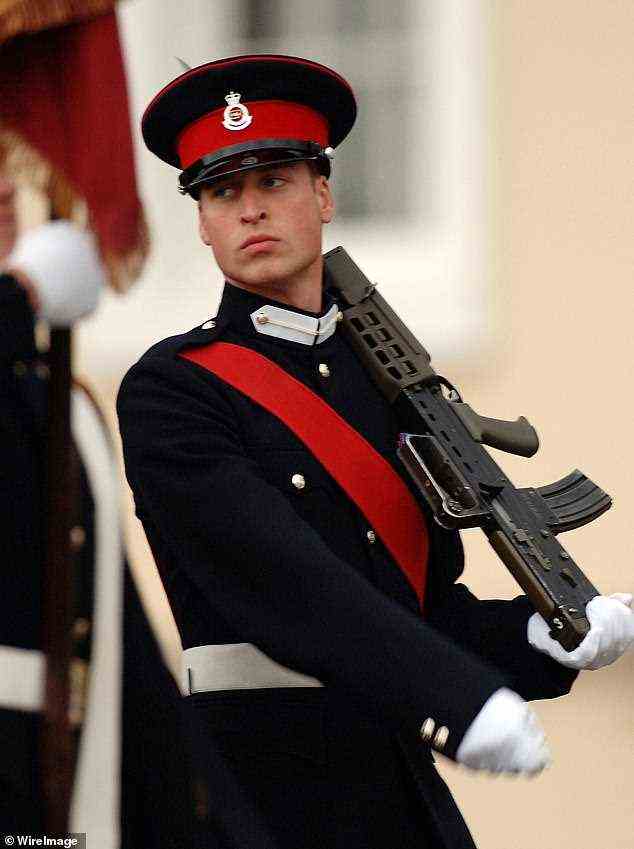 Kate Middleton, 39, sprach in einem Interview zum Gedenktag über Prinz Williams Zeit in Sandhurst.  Im Bild nimmt Royal an der Sovereign's Parade in der Royal Military Academy Sandhurst am 15. Dezember 2006 teil