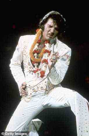 Elvis wurde 1973 in Honolulu, Hawaii auf der Bühne gesehen