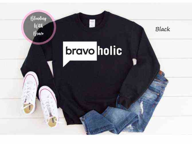 Bravoholic-Pullover 13 echte Hausfrauen-Geschenke, um die Bravoholiker in Ihrem Leben zu beeindrucken