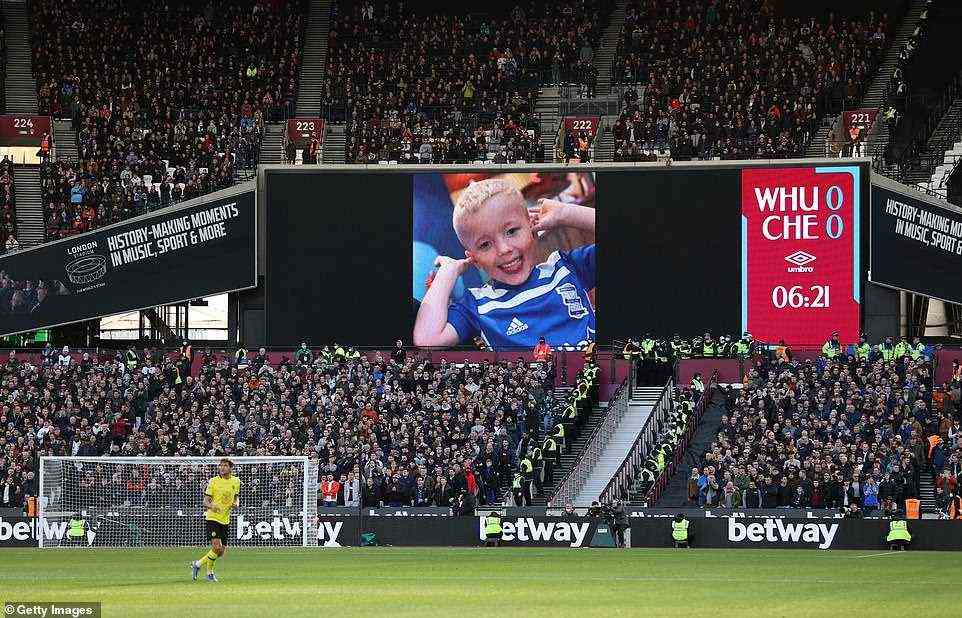 Applause rang out from the capacity crowd at West Ham's London Stadium as fans of the Premier League side and league leaders Chelsea shared a touching tribute in the six-minute of their match