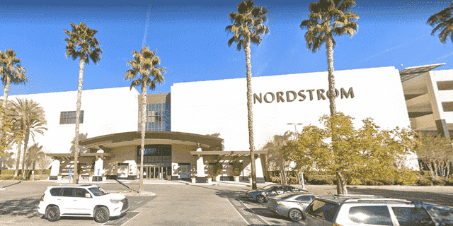 Nordstrom Store im Einkaufszentrum Westfield Topanga in Los Angeles