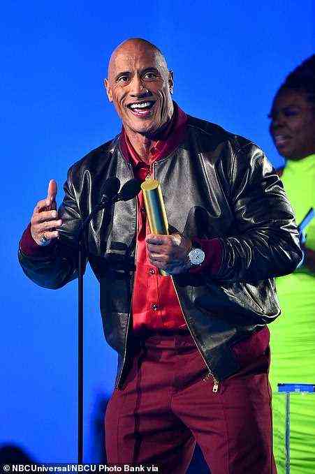 Wenn Sie klein sind ... Dwayne 'The Rock' Johnson besiegte seinen Erzfeind Vin Diesel und gewann den männlichen Filmstar-Preis für Jungle Cruise