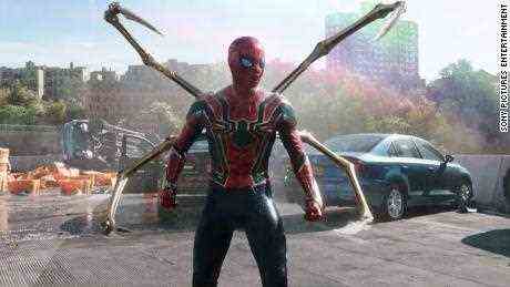 Peter Parker steckt in einem Universum voller Schwierigkeiten im Film "Spider-Man: No Way Home"  Anhänger