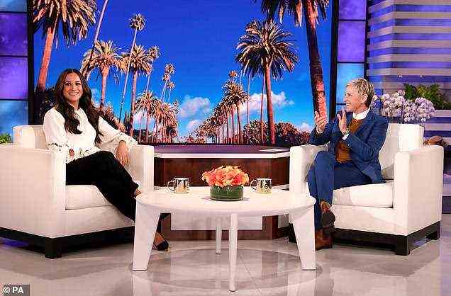 Ellen DeGeneres (rechts) und Meghan Markle während einer Aufzeichnung der Ellen DeGeneres Show auf dem Warner Bros-Gelände in Burbank.  Die tapfere Meghan spricht sich dafür aus, dass frischgebackene Mütter in den USA bezahlten Elternurlaub erhalten
