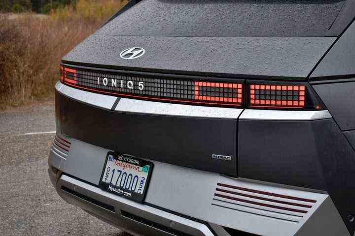 The 2022 Hyundai Ioniq 5's taillights.