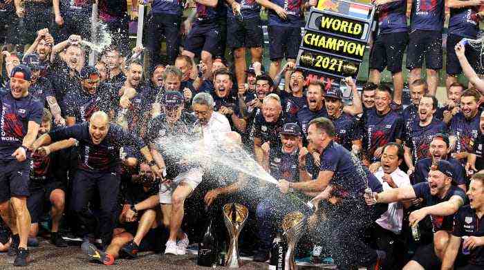 Red Bull Honda feiert den F1-Weltmeistertitel.