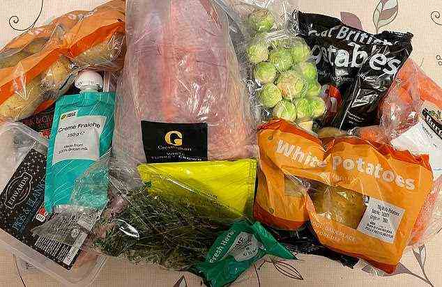 For £84.99 the Hello Fresh Chrsitmas box includes Butter Basted Turkey with Rosemary Traditional Pigs in Blankets Perfect Fluffy Roasties Sprout Gratin with a Crunchy Hazelnut Crumb Honey & Thyme Root Veg Pork & Cranberry Stuffing Slow Braised Red Cabbage Buttery Sautéed Peas Festive Gravy