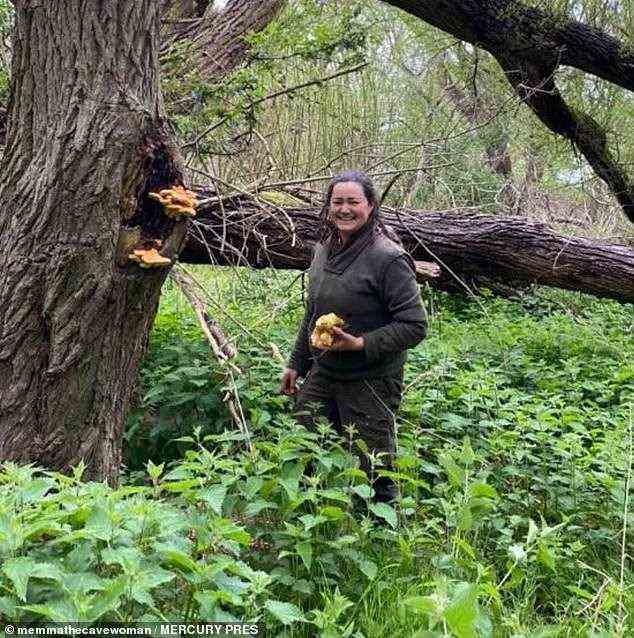 Sarah foraging Chicken Of The Woods mushrooms. She tends to forage plants and fruit but warns that extensive research is important for staying safe