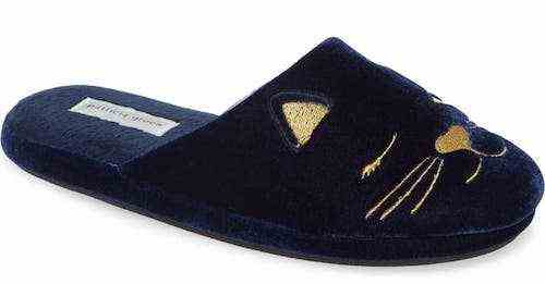 STYLECASTER | Best Slippers | winking cat slippers