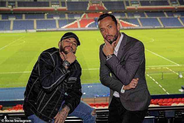 PSG-Superstar Neymar hat sich an seinen engen Freund Nene (rechts) gewandt, um ihm während seiner Entlassung zu helfen