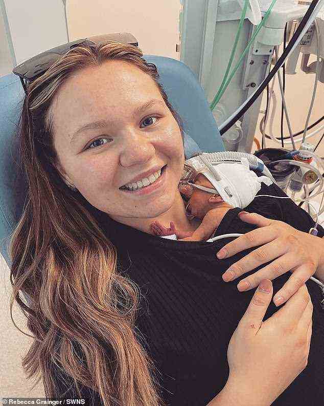 Rebecca Grainger, 24, aus Glasgow wurde für einen Notfall-Kaiserschnitt ins Krankenhaus eingeliefert, nachdem bei 26 Wochen eine Präeklampsie diagnostiziert wurde