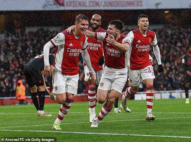 Odegaard (L) hat in dieser Saison für Arsenal beeindruckt, insbesondere wegen seines hervorragenden Dezembers