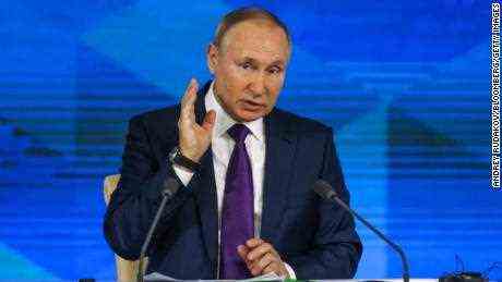 Putin macht den Westen für die wachsenden Spannungen während der Pressekonferenz zum Jahresende verantwortlich