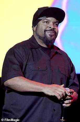 Klarstellung: Ice Cube verteidigte sich auch gegen die Produktion am Freitag, nachdem die Leute in den sozialen Medien reagierten, als Faizon Love, 53, sagte, er habe einen Zahltag in Höhe von 2.500 US-Dollar für den ersten Film genommen