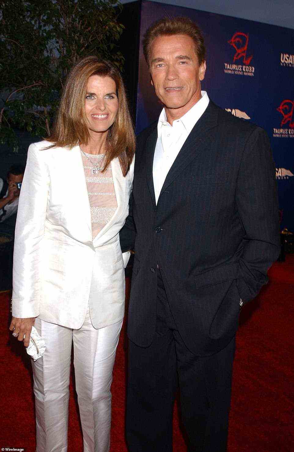 Es ist offiziell!  Über ein Jahrzehnt nach der Trennung sind Arnold Schwarzenegger und Maria Shriver offiziell geschieden