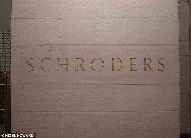 Greencoat wird Teil der Privatmarktabteilung von Schroders - Schroders Capital - und wird als Schroders Greencoat bekannt.