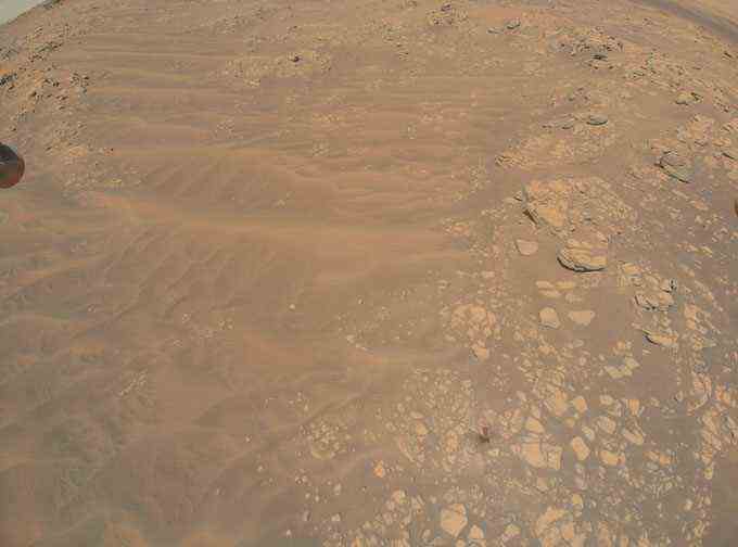 Bild von Dünen und Felsen in South Séítah auf dem Mars