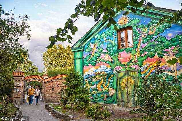 Bunt: Die hippe Gemeinde Christiania wird bekannt für ihre handwerklichen Bäckereien.  Abgebildet ist der Eingang zum Bezirk