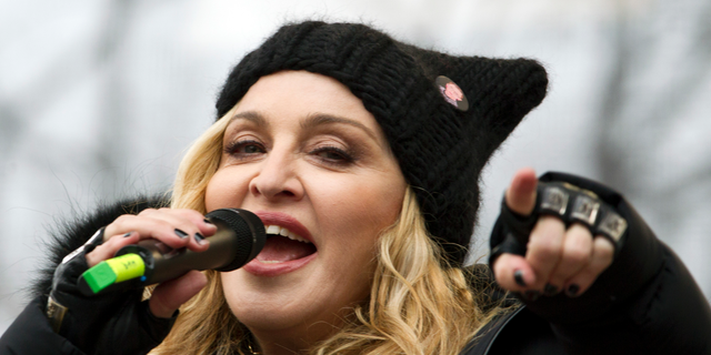 Madonna sagte weiter, dass sie dem Rapper verzeihe, nachdem sie erklärt hatte, warum sie 50 Cents Entschuldigung nicht für richtig hielt "gültig."
