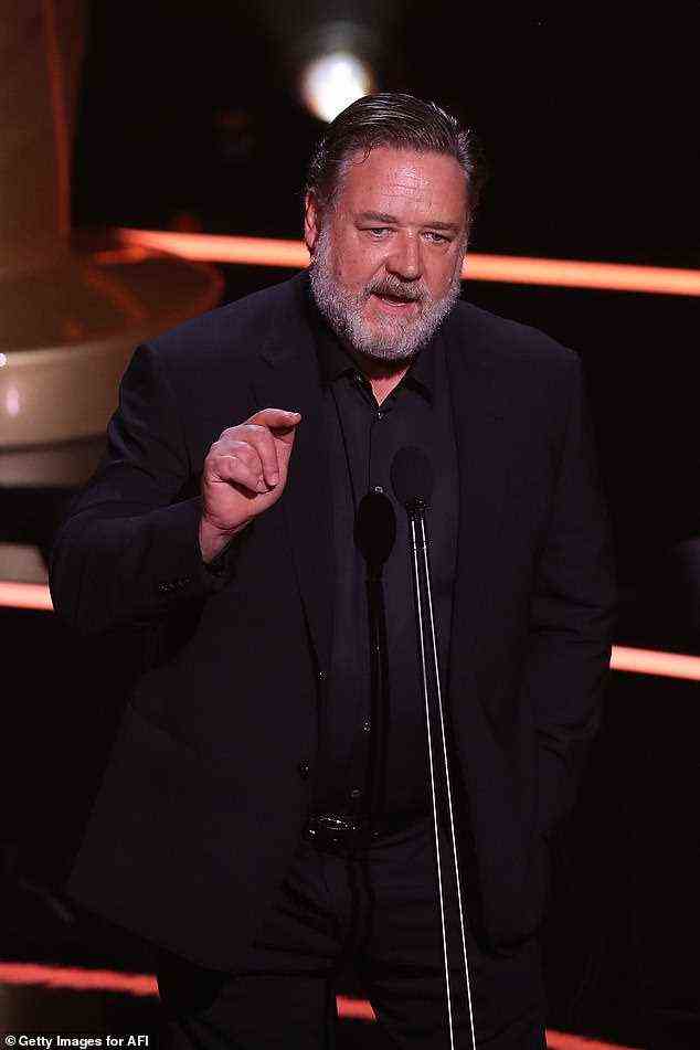 Sich zu Wort melden: Russell Crowe (im Bild) eröffnete die AACTA Awards 2021 mit einer politisch aufgeladenen Rede und forderte die mit Stars besetzte Menge auf, „Ihre Stimme zu verwenden“.