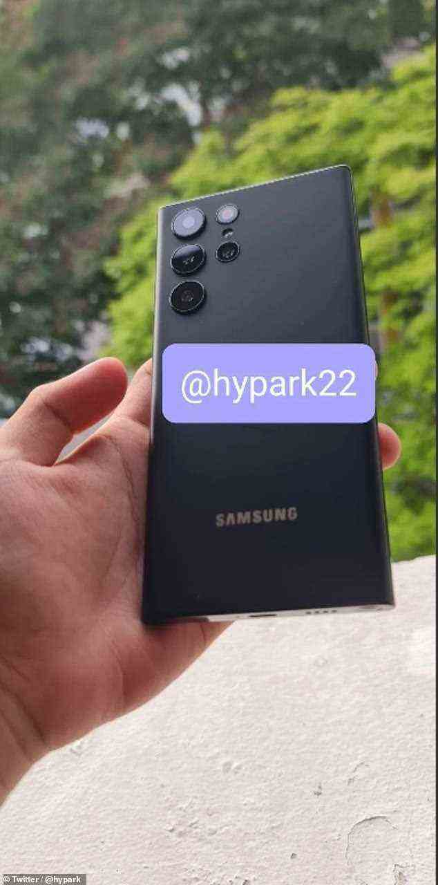 Samsung wird voraussichtlich das Galaxy S22 Ultra mit vier Farboptionen zur Auswahl auf den Markt bringen – Schwarz, Burgund, Dunkelgrün und Weiß.  Im Bild: eine durchgesickerte Aufnahme der schwarzen Version