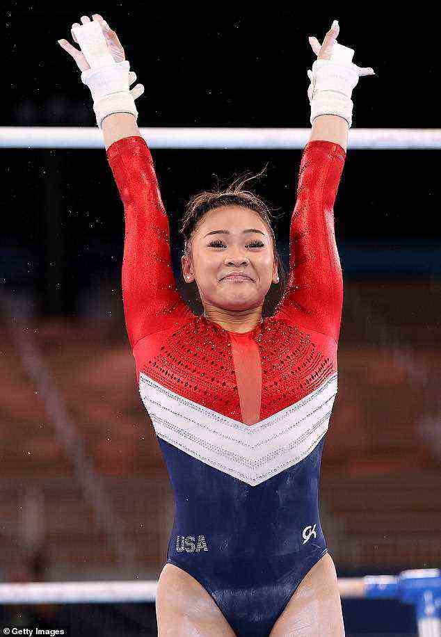 Sunisa schrieb letzten Sommer Geschichte, als sie als erste Hmong-Amerikanerin jemals an den Olympischen Spielen teilnahm