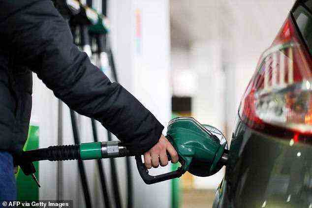 Laut RAC erzielten Einzelhändler im Dezember durchschnittliche Margen von 16 Pence pro Liter für Benzin und 12,5 Pence für Diesel