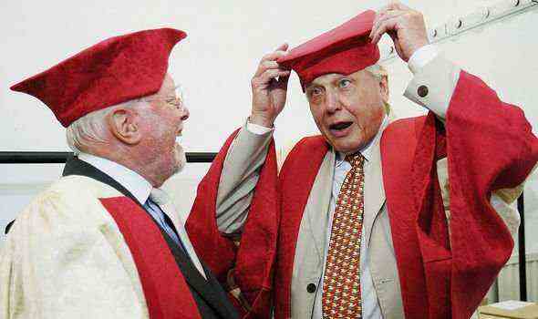 Richard Attenborough: Die beiden Brüder erhalten gemeinsam die Ehrendoktorwürde der Universität Leicester