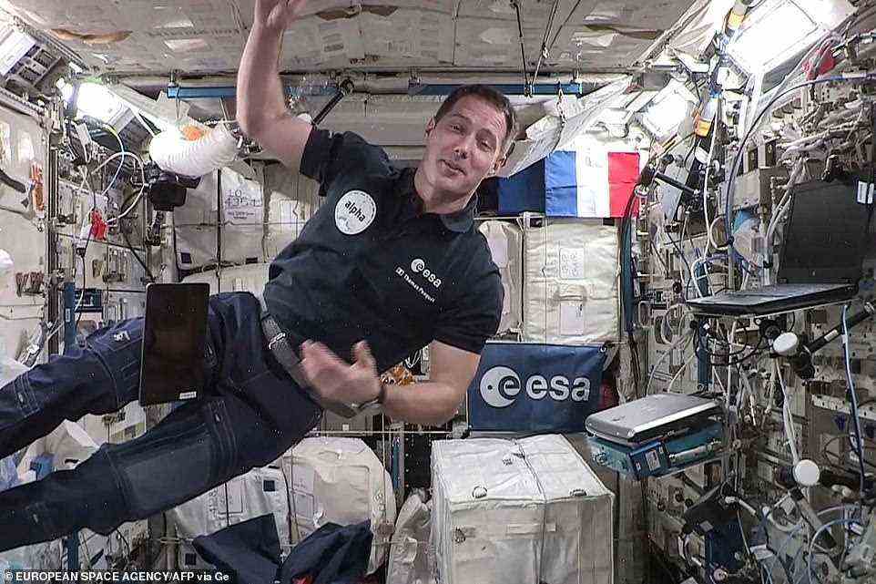 Viele Astronauten haben Zeit auf dem Schiff verbracht, um erstaunliche Bilder von der Erde zu machen, insbesondere Thomas Pesquet von der Europäischen Weltraumorganisation (im Bild)