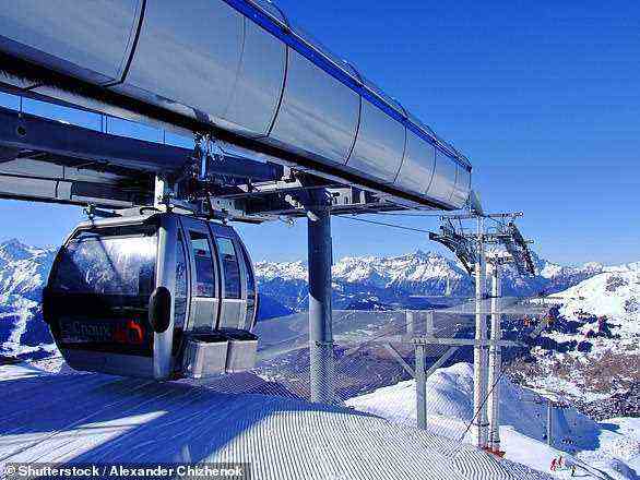 Ein Skilift in Verbier.  Das Schweizer Resort hat 105 cm Schnee auf den oberen Hängen