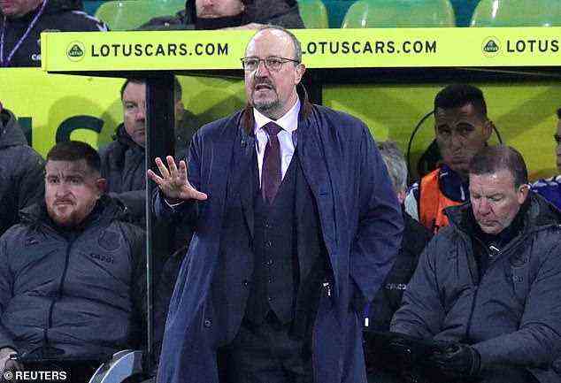 Unter Beschuss Rafa Benitez wurde entlassen, nachdem Everton eine Notfall-Vorstandssitzung einberufen hatte