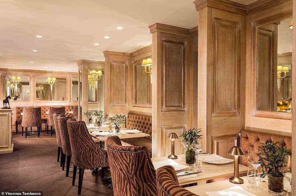 Hier abgebildet ist das italienische Restaurant Tosca im Hotel Splendide Royal Paris.  Dies ist auch der Ort für das Frühstück