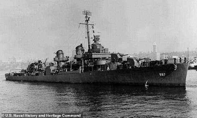 Das Schiff ist berühmt für seine tapfere Aktion in der Schlacht vor Samar.  Von den Japanern übertroffen, führte die USS Johnston einen Angriff einer Handvoll Feuerschiffe gegen eine kolossale Flotte, bis sie eingekreist war