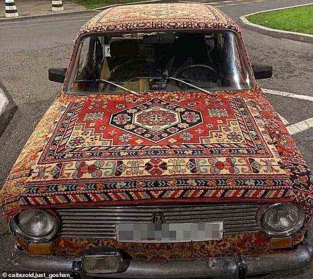 Baby, du kannst meinen Teppich fahren!  Ein russischer Autoenthusiast sah in den Wintermonaten eine perfekte Gelegenheit für ein wenig zusätzliche Wärme
