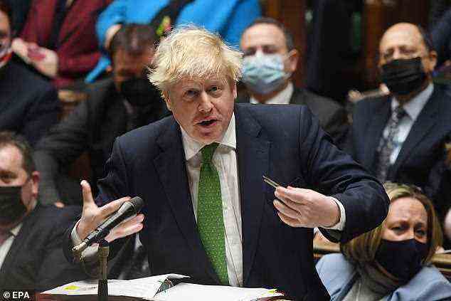 Premierminister Boris Johnson spricht am Mittwoch während der Fragen des Premierministers