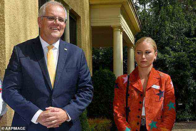 Der linksgerichtete Aktivist konnte dem Premierminister nicht einmal in die Augen sehen, als sie sich am Dienstag beim AOTY-Morgentee in der Lodge in Canberra trafen