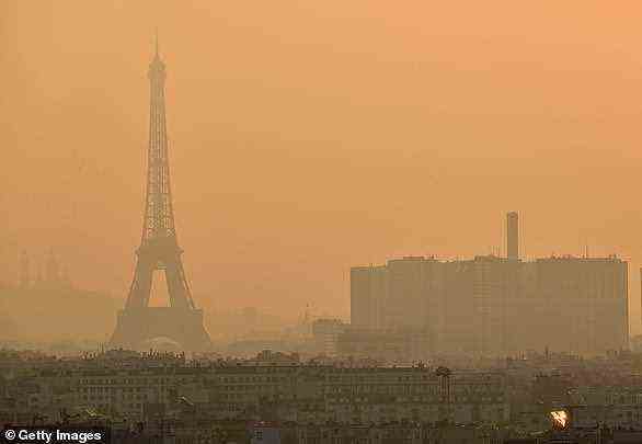 Das Pariser Abkommen, das erstmals 2015 unterzeichnet wurde, ist ein internationales Abkommen zur Kontrolle und Begrenzung des Klimawandels.  Im Bild: Luftverschmutzung über Paris im Jahr 2019.