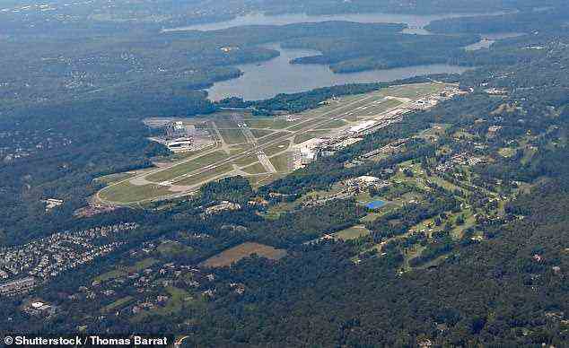 Berichten zufolge sind letzte Woche zwei Flugzeuge auf dem Westchester County Airport in New York gelandet, eines am Mittwoch um 22.49 Uhr und das andere am Freitag um 21.52 Uhr