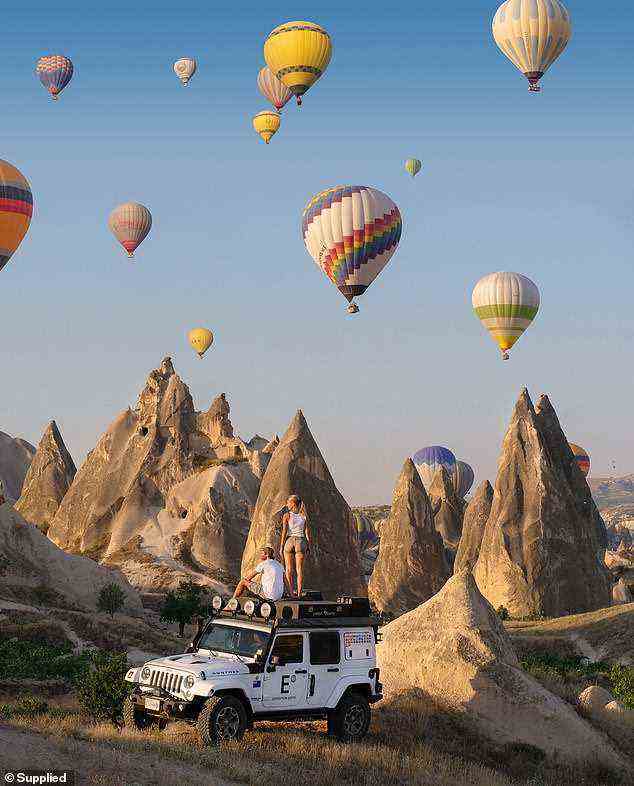Kappadokien, Türkei, vom Dach von Gunther aus gesehen – dem zuverlässigen Jeep des Paares