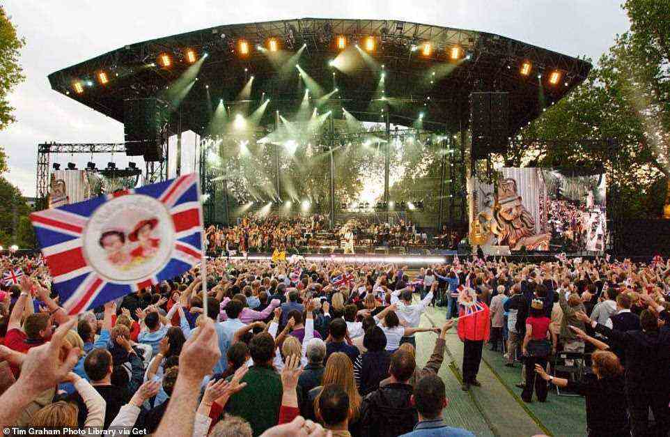 The pop concert held in the grounds of Buckingham Palace for 12,500 guests, called the 'Party at the Palace' in June 2002