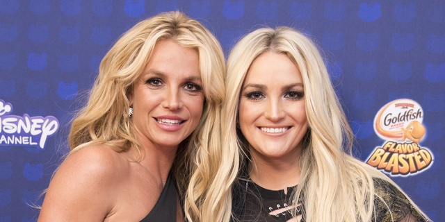 Jamie Lynn Spears sprach Gerüchte an, dass sie eifersüchtig auf ihre Schwester sei, und erklärte, dass sie Britney Spears glaubt "der krasseste Performer, der jemals auf dieser Erde gelebt hat."