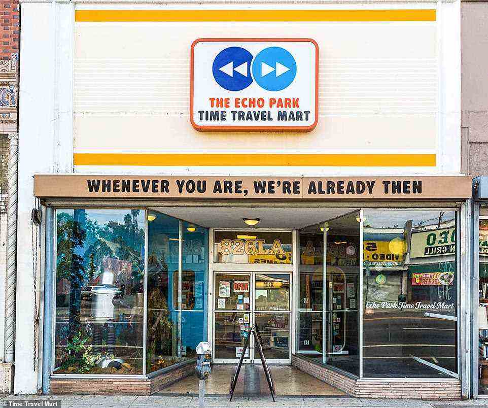 Als Zeitreisender ist es mühsam, das Nötigste zu besorgen, aber in Kalifornien gibt es einen One-Stop-Shop, der alle Grundlagen abdeckt - The Echo Park Time Travel Mart (im Bild)