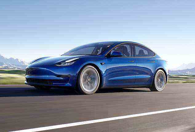 Spitzenreiter im (Batterie-)Paket: Das Tesla Model 3 hat 2021 alle Konkurrenten übertroffen