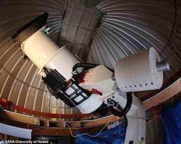 ATLAS auf Maunaloa, Hawaii Island, war eines der ersten beiden Teleskope, aus denen das Array bestand