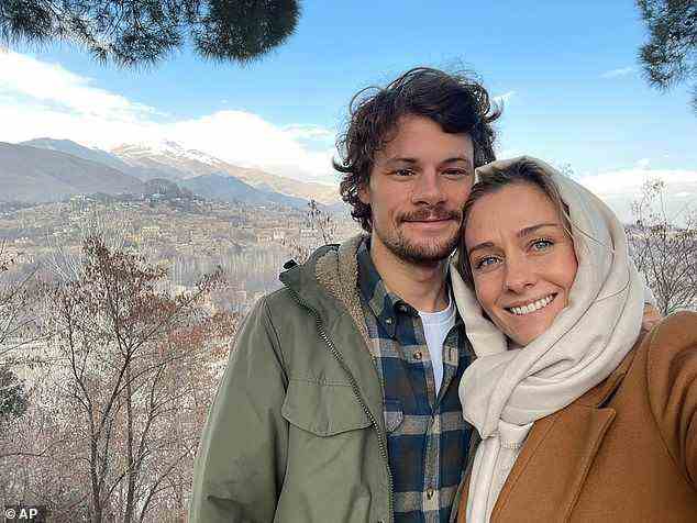 Frau Bellis ist seit letztem Jahr mit ihrem Partner und Vater ihres Kindes, dem belgischen Fotografen Jim Huylebroek, in Afghanistan gestrandet