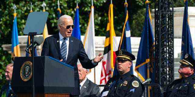 Präsident Biden spricht beim 40. jährlichen National Peace Officers Memorial.