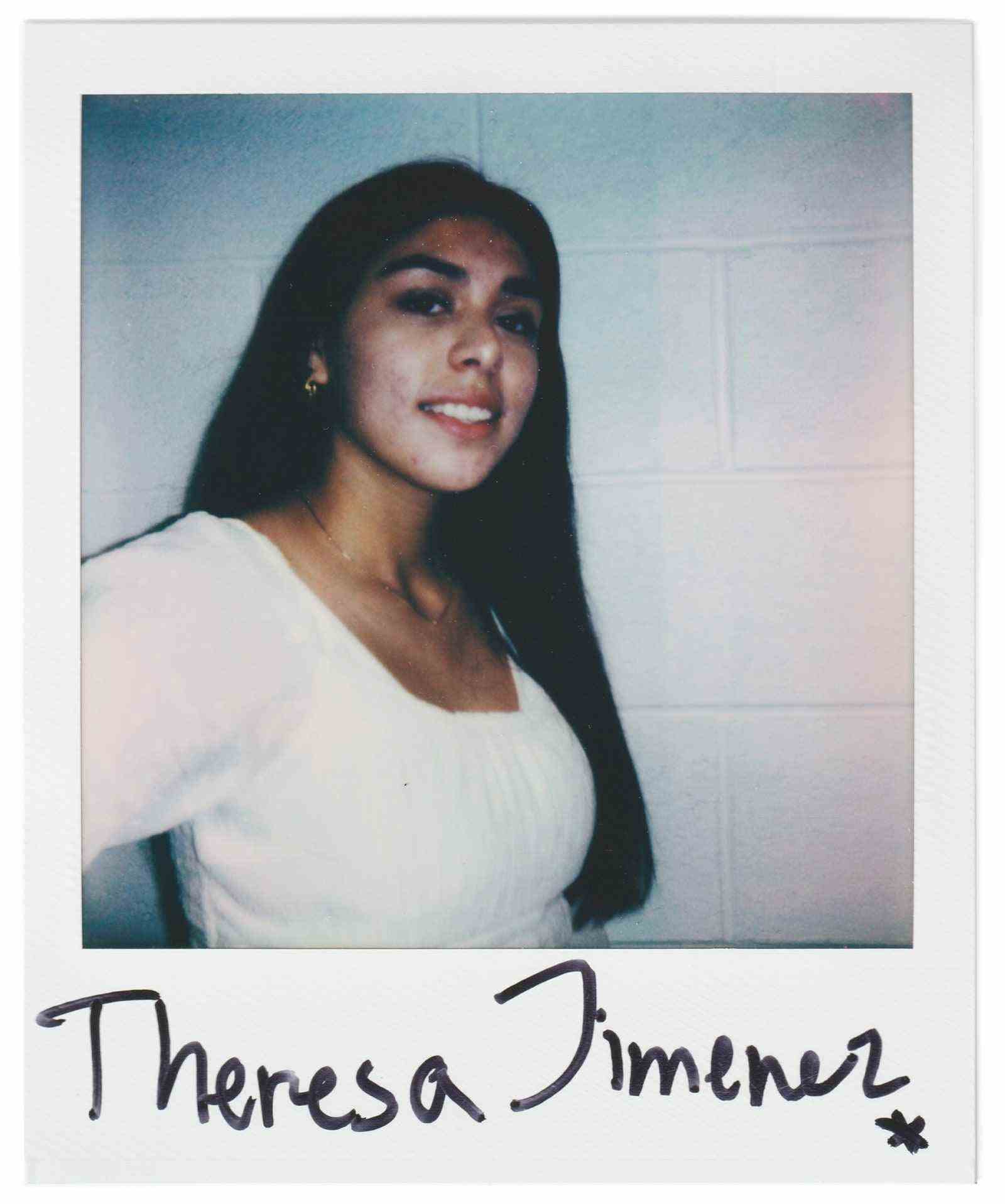 Polaroidporträt von Theresa Jimenez von der Dunellen High School