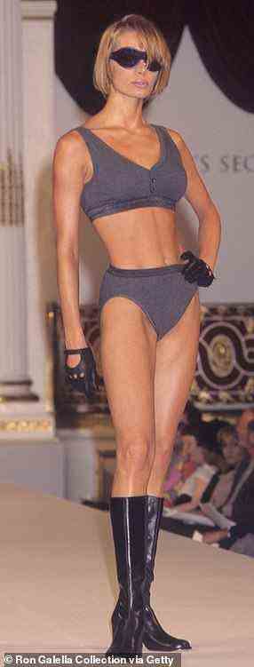 Anfang: Die erste Victoria's Secret Fashion Show fand 1995 im Plaza Hotel in New York City mit Models wie Angelika Kallio (im Bild) statt