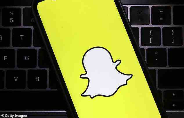 Seit 2017 bietet Snapchat seinen Benutzern die Möglichkeit, ihren Standort mit ihren Freunden auf der Snap Map zu teilen – ein Tool, das von mehr als 250 Millionen Benutzern verwendet wird